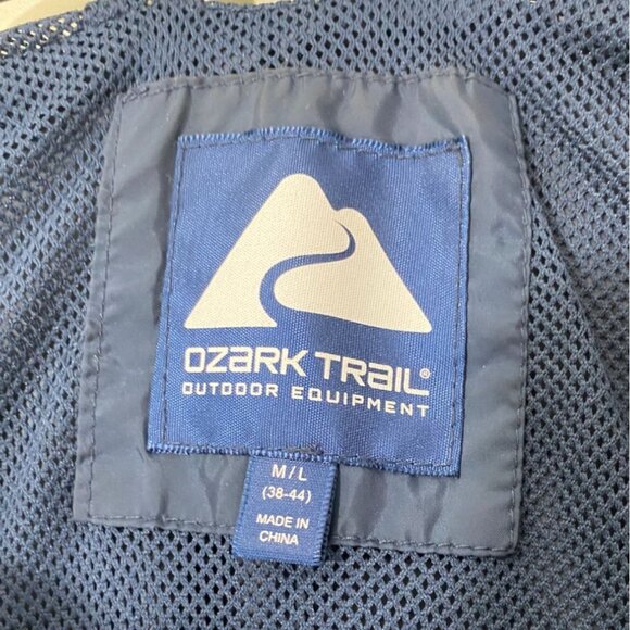 Ozark Trail Men's Rain Jacket M Navy Hooded Lightweight - Picture 3 of 6
